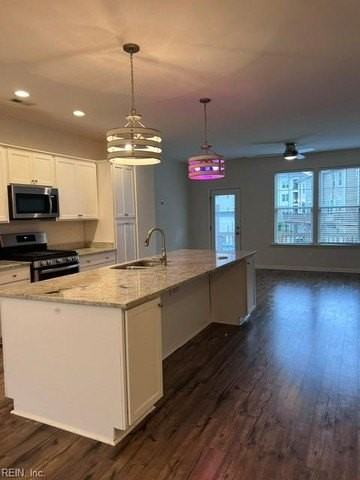 1408 Independence Blvd - Photo 2 of 14