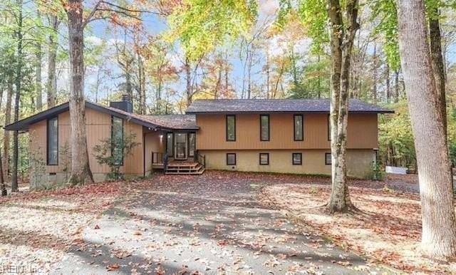 304 Hempstead Rd - Photo 3 of 36