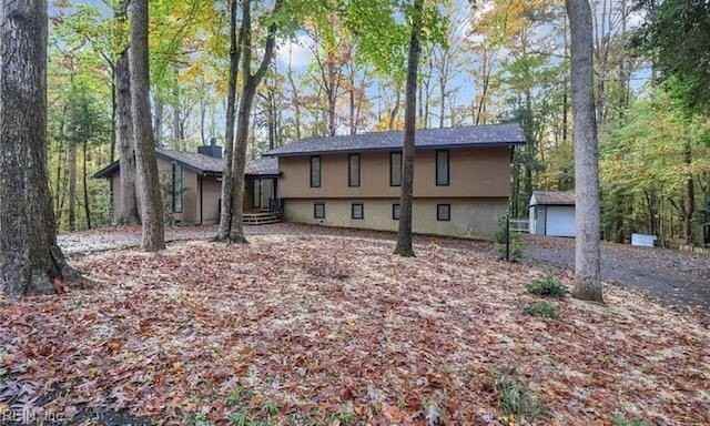 304 Hempstead Rd - Photo 5 of 36