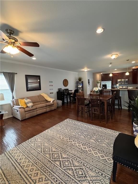 904 Cascade Blvd - Photo 2 of 8