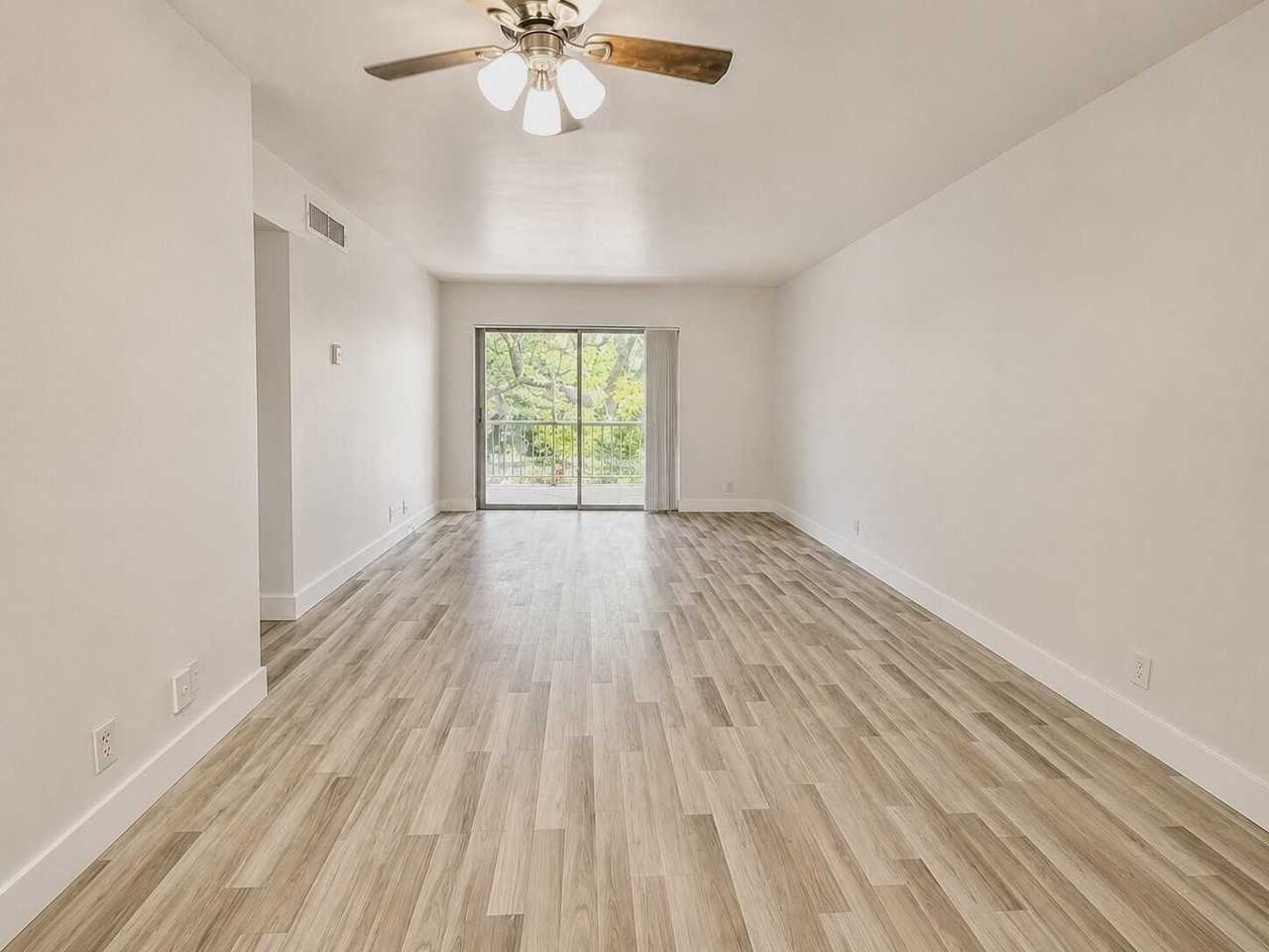 610 Nw 13th St #210 - Photo 4 of 15