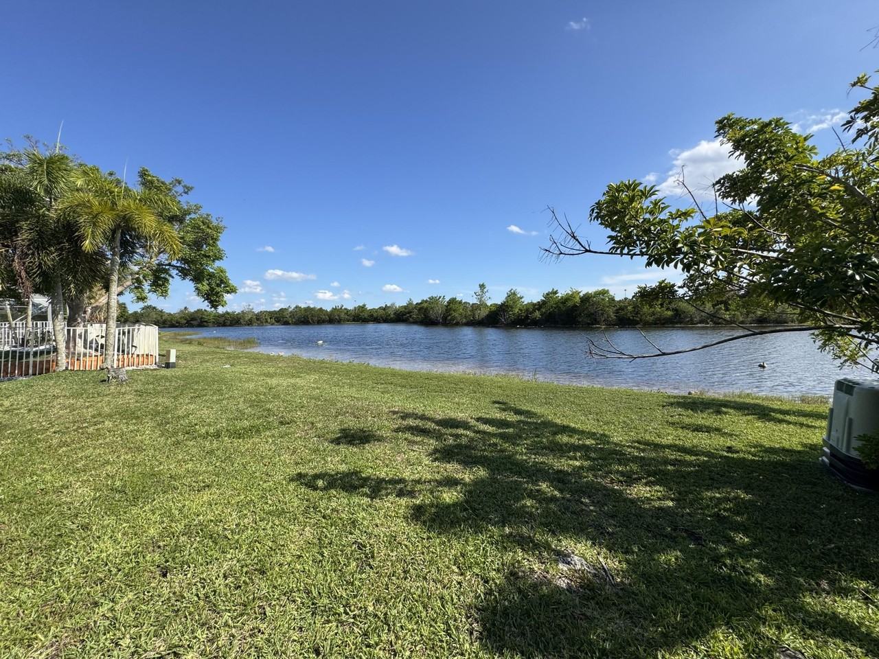 898 Tulip Cir - Photo 6 of 6
