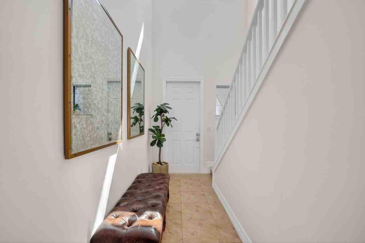 4651 Pinehurst Trl E - Photo 5 of 50