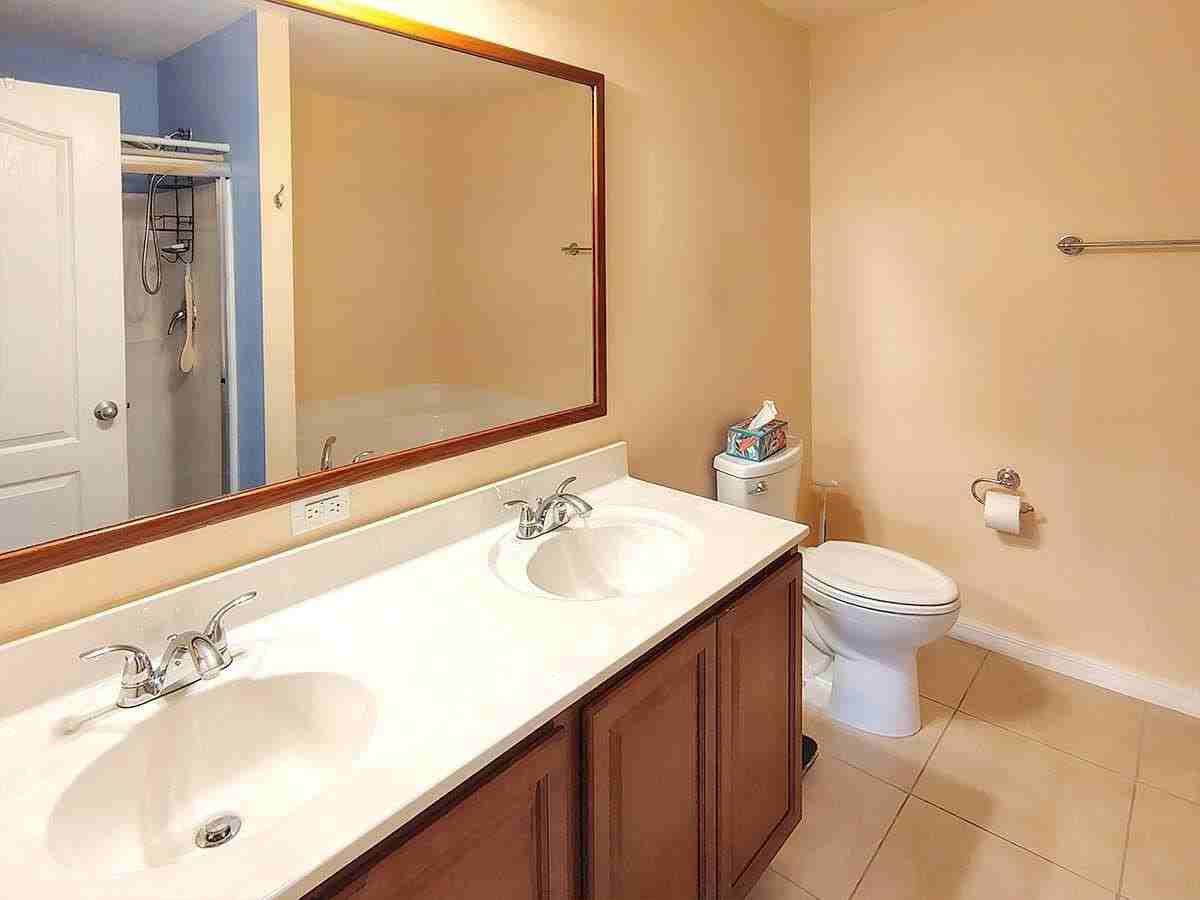 386 Lexington Ave Sw - Photo 5 of 10