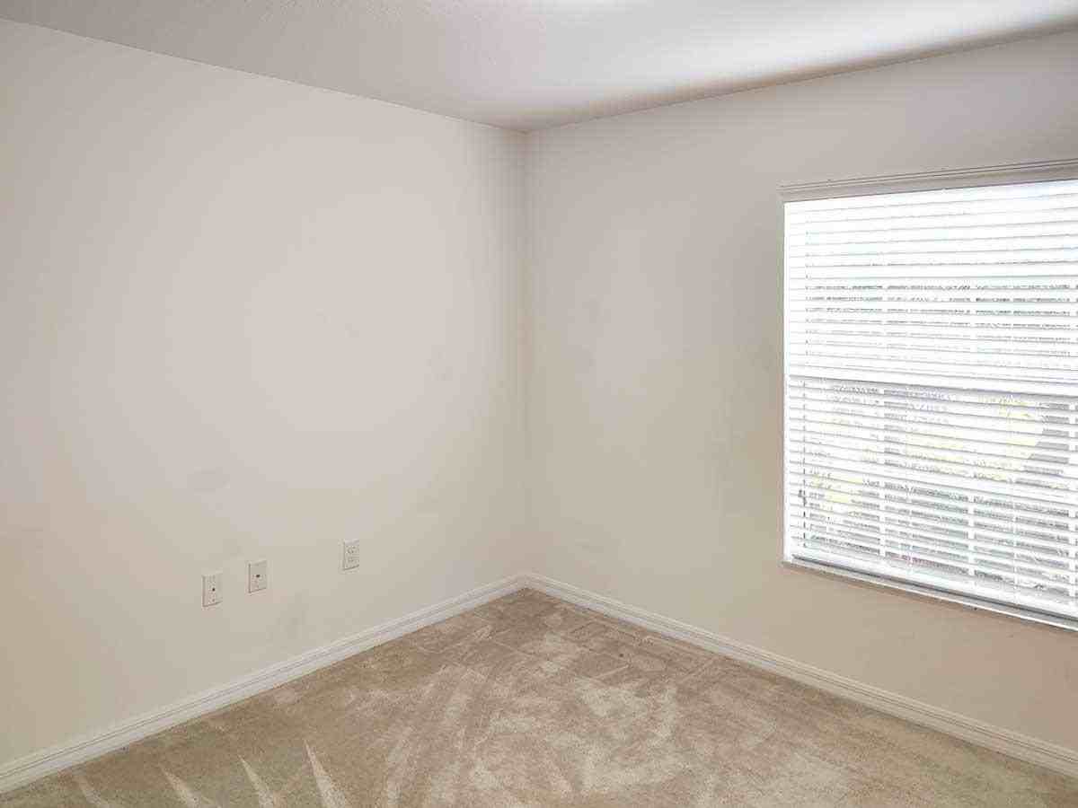 386 Lexington Ave Sw - Photo 7 of 10