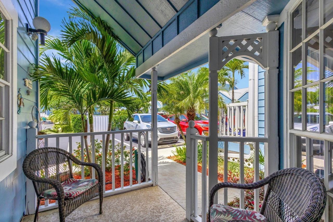 716 Ocean Dunes Cir - Photo 7 of 49