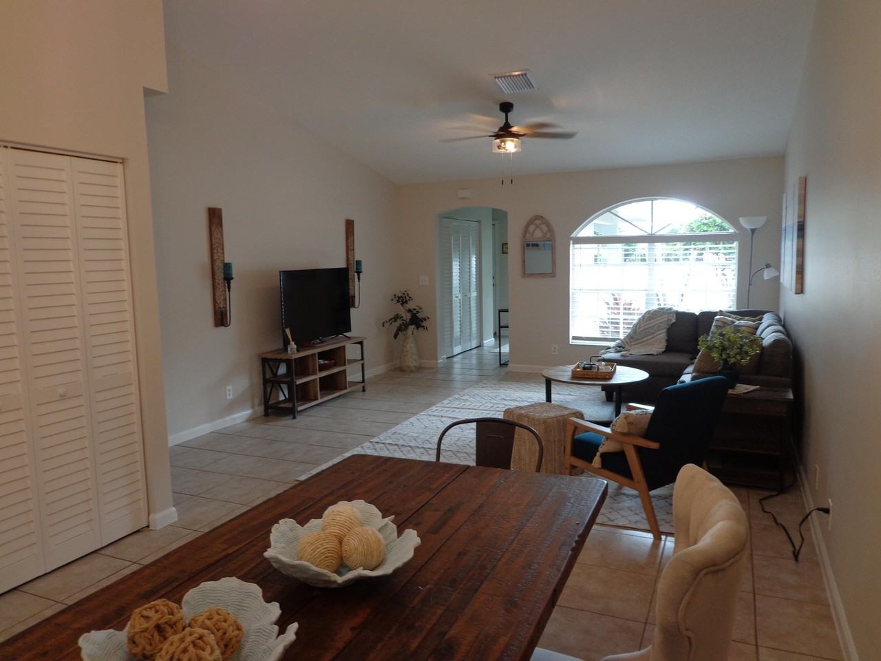 1163 Mulberry Pl - Photo 6 of 18