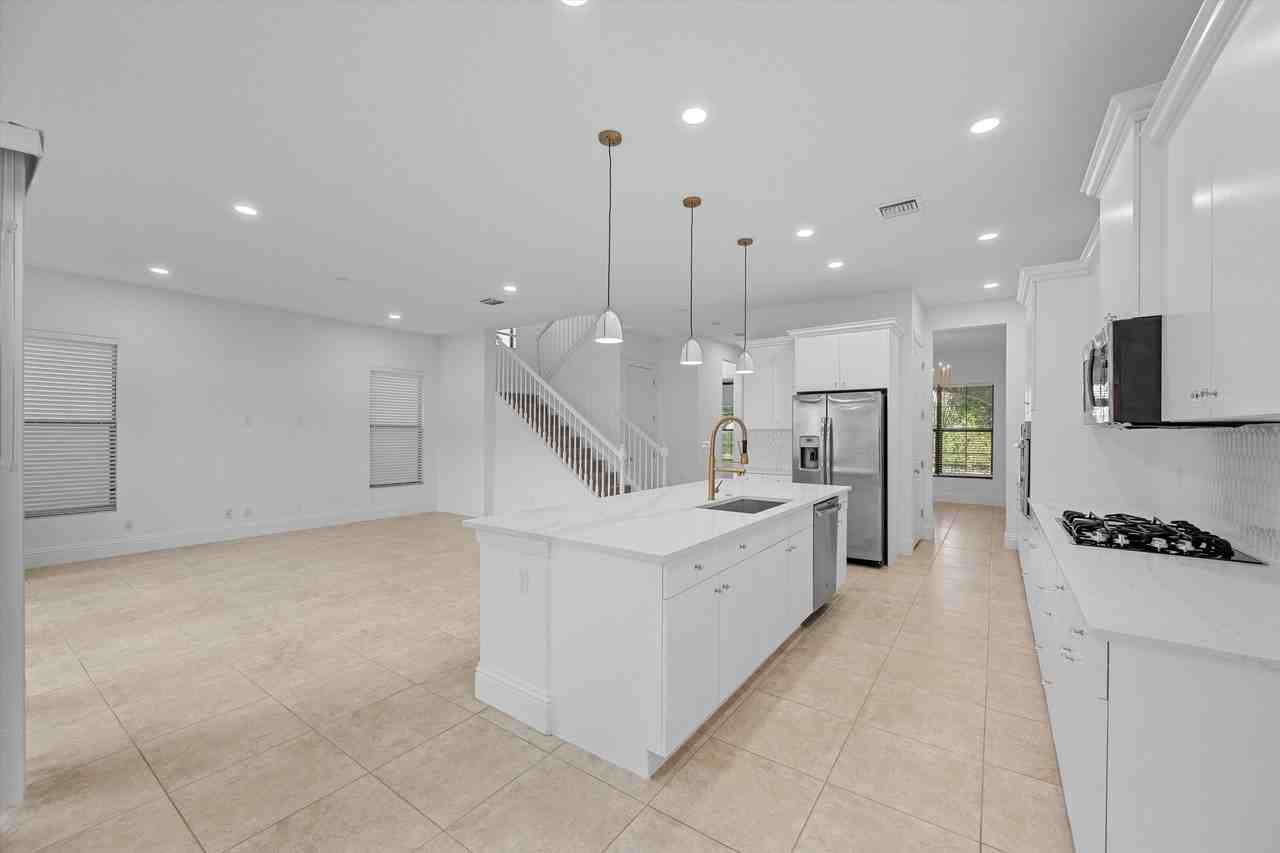6020 Curie Pl - Photo 5 of 50