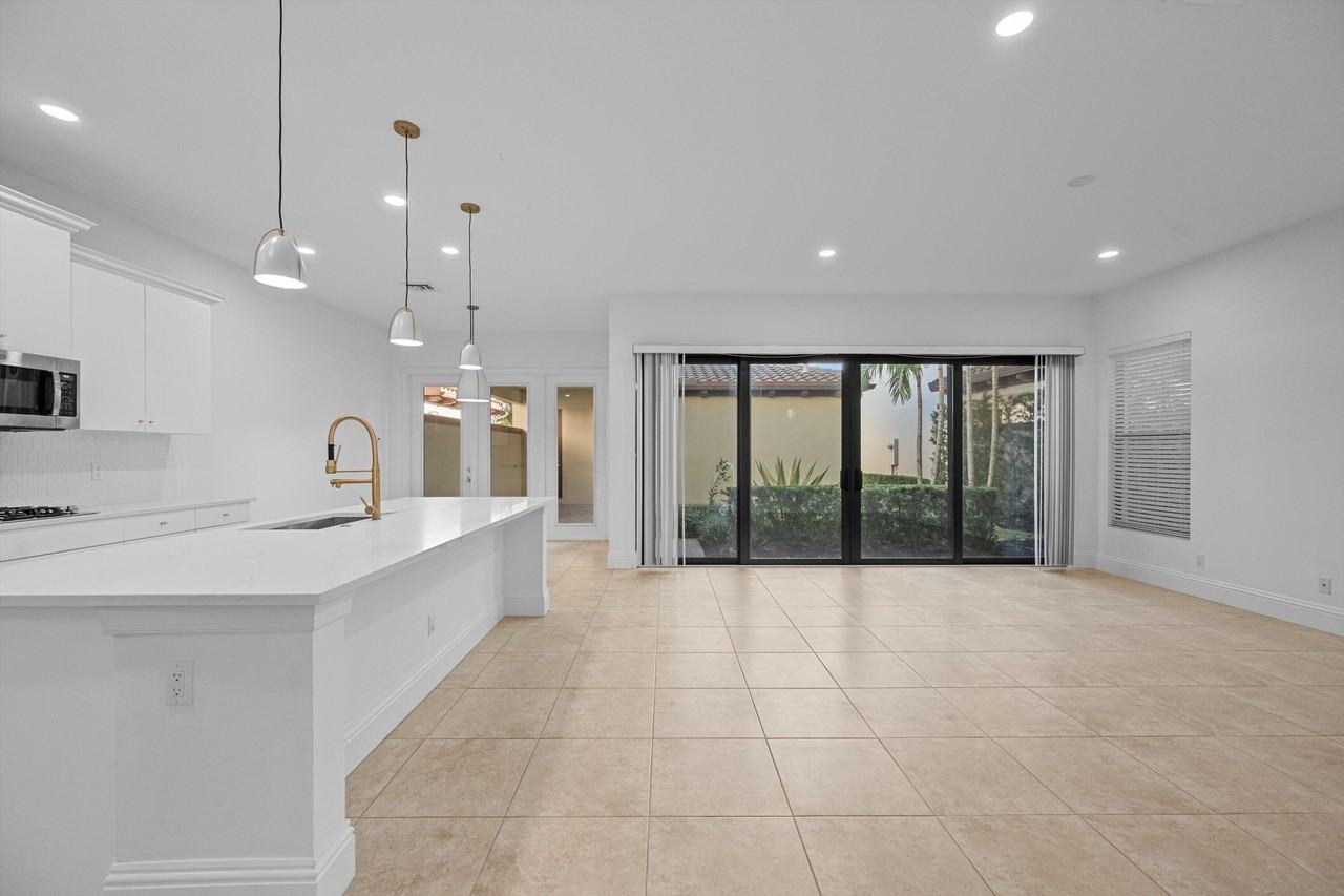6020 Curie Pl - Photo 7 of 50