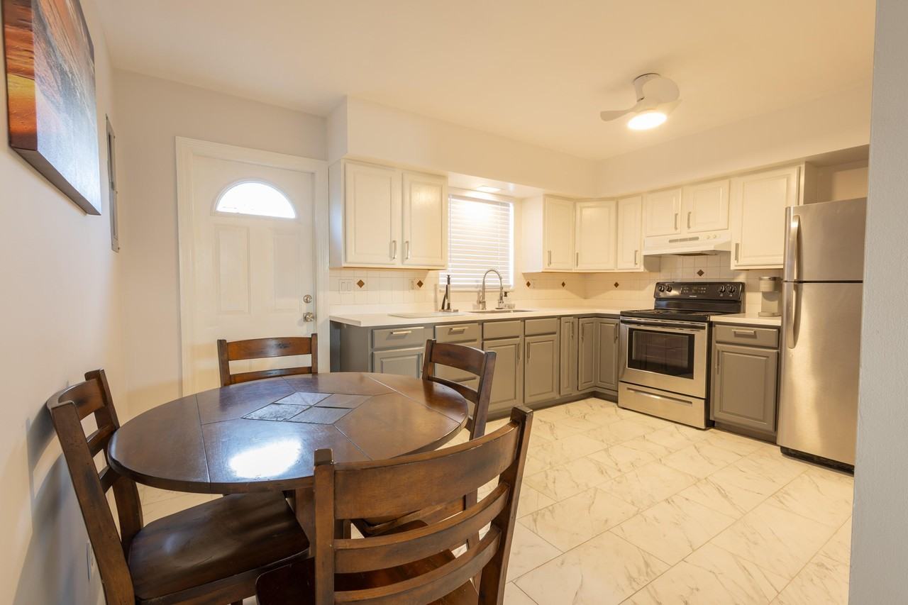 714 S Arnold Ave - Photo 6 of 12