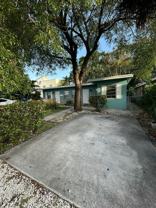 1002 Sw 28th St - Photo 1 of 1