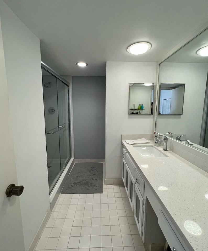 1002 Bridgewood Pl #1002 - Photo 7 of 14