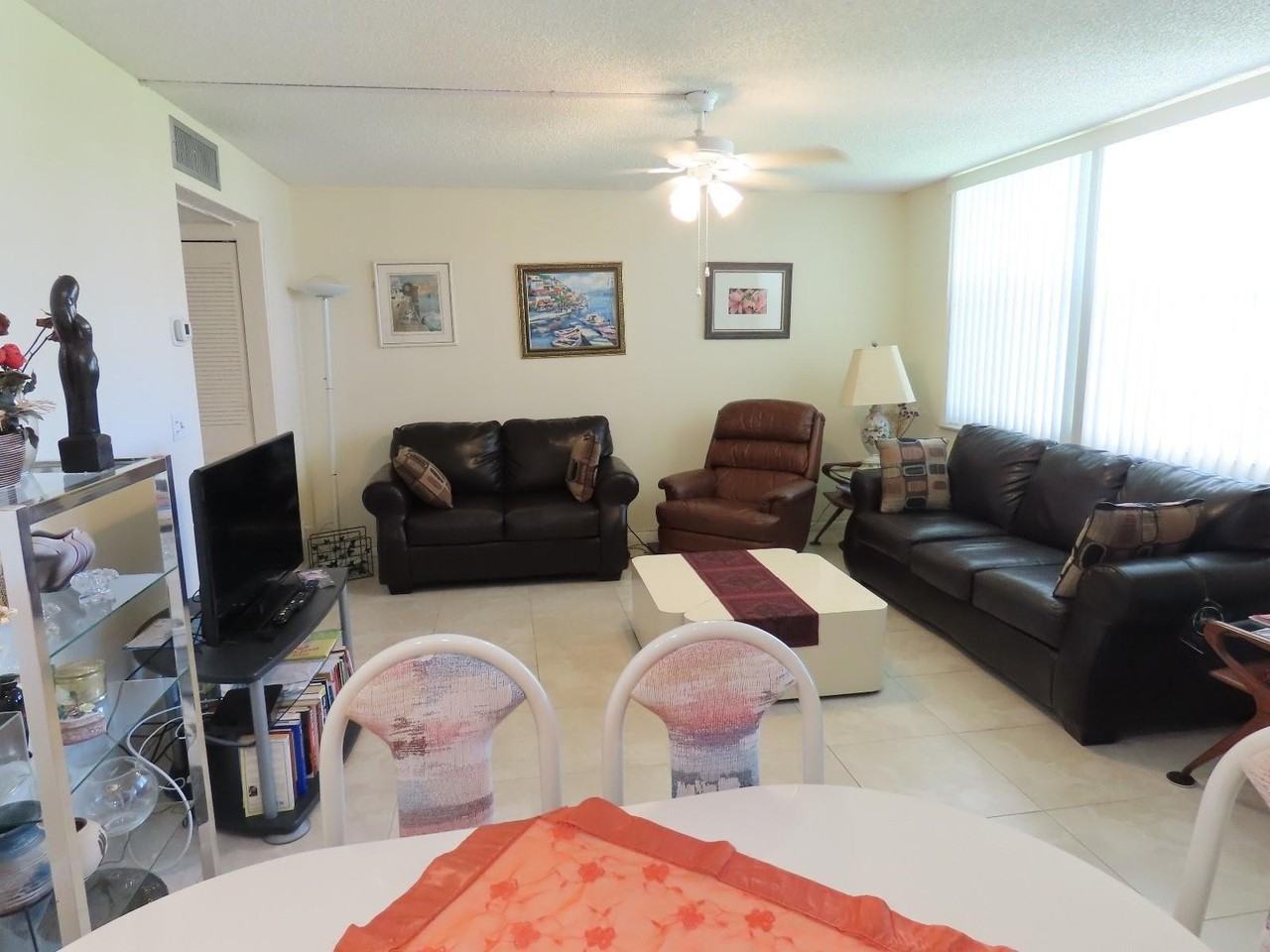 17 Willowbrook Ln #106 - Photo 2 of 19