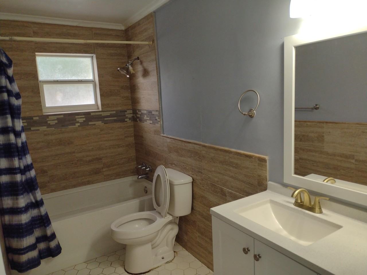 5911 Barbados Way E - Photo 3 of 10