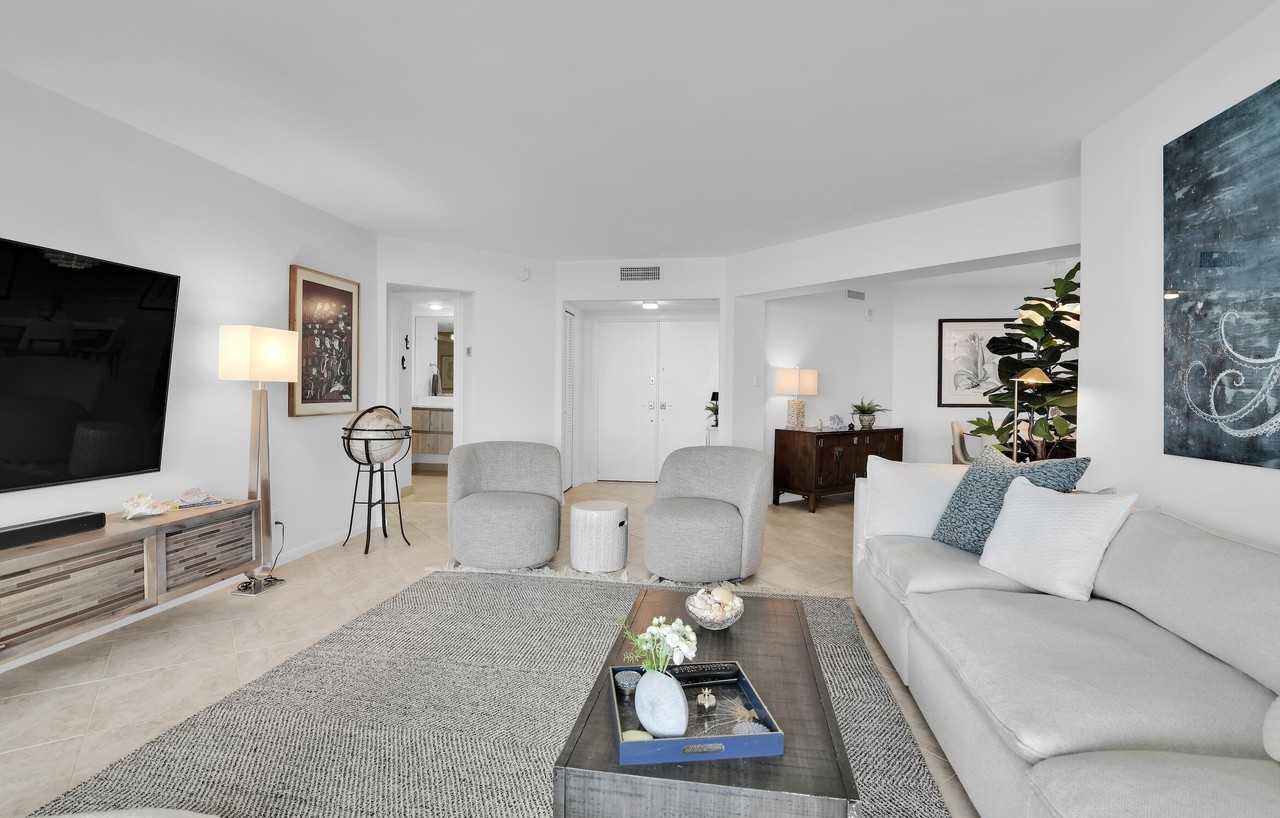 500 S Ocean Blvd #2203 - Photo 6 of 50