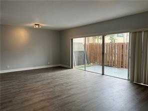 8244 Nw 9th St #5 - Photo 4 of 32