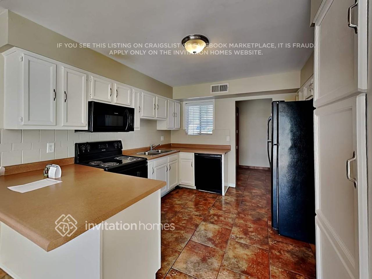 7723 N 35th Ave - Photo 6 of 22