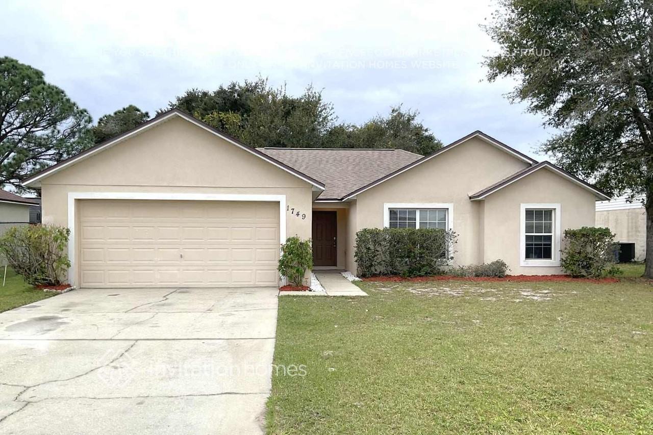 1749 Sail Ct - Photo 3 of 5