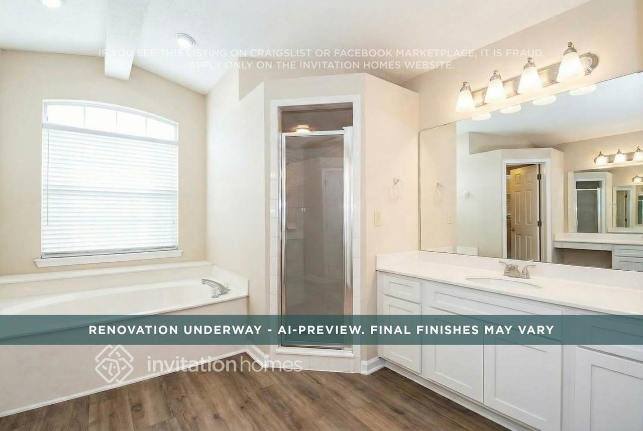 11836 Lake Fern Dr - Photo 6 of 15