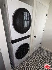 351 S Detroit St #2 - Photo 7 of 8