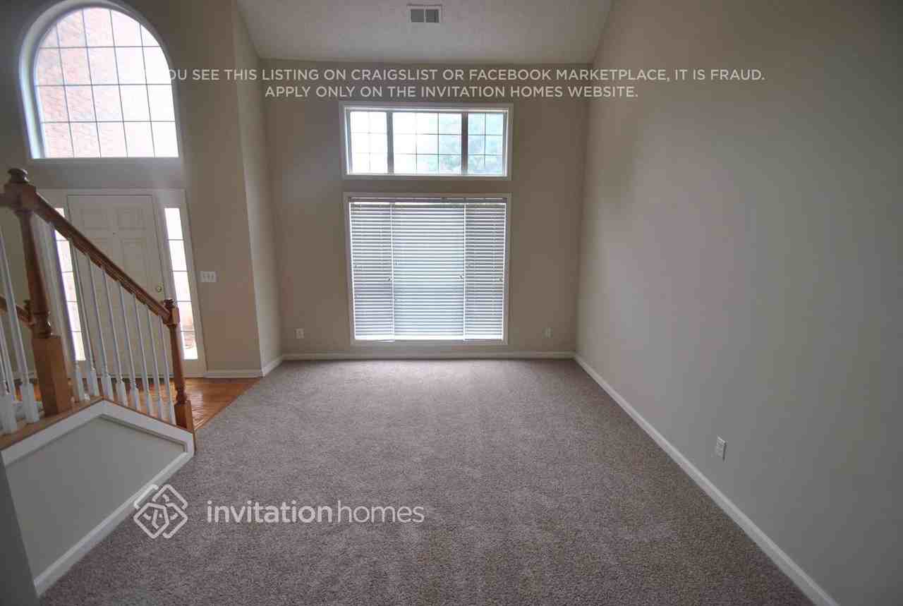 1963 Bergerac Ct Sw - Photo 2 of 11