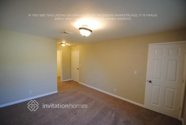 175 Se 2nd Ct - Photo 3 of 7