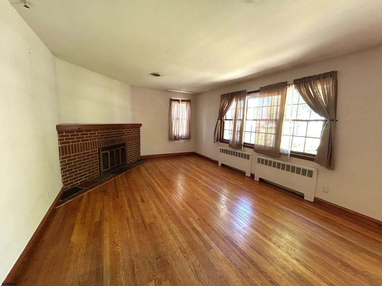 100 Broadway - Photo 5 of 24