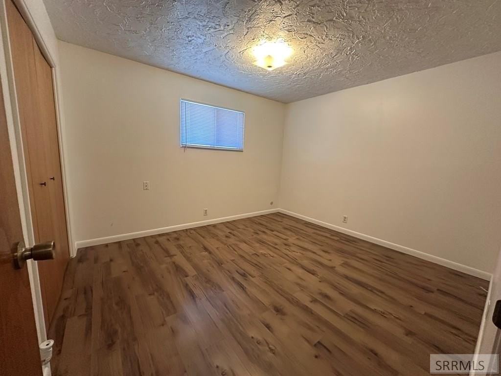 576 College St #1 - Photo 6 of 8