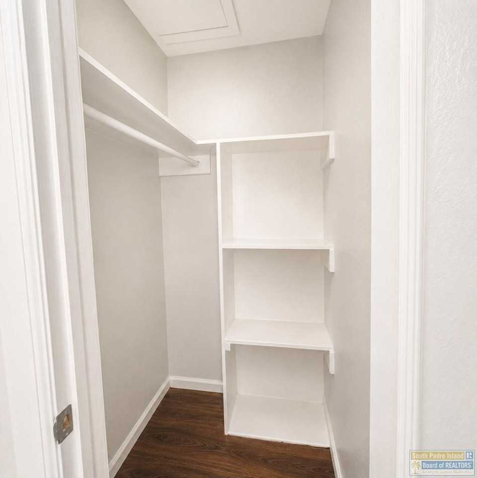 14 Laura Ln - Photo 5 of 24