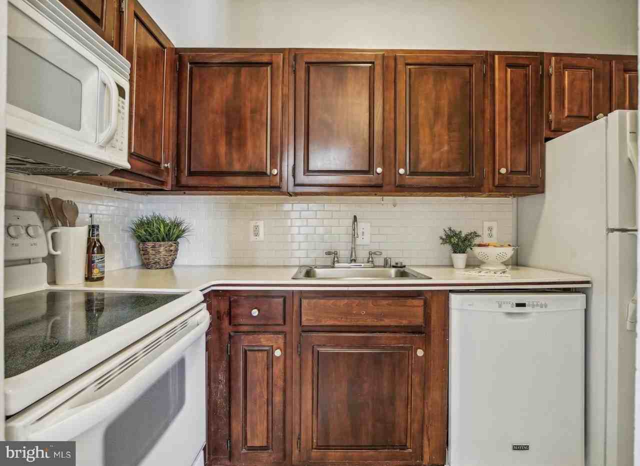 1730 New Hampshire Ave Nw #13 - Photo 6 of 15