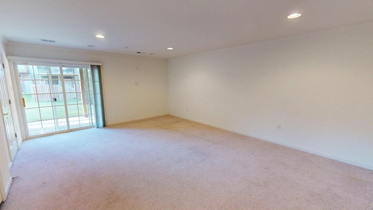 2603 Lotuswood Ct - Photo 6 of 16