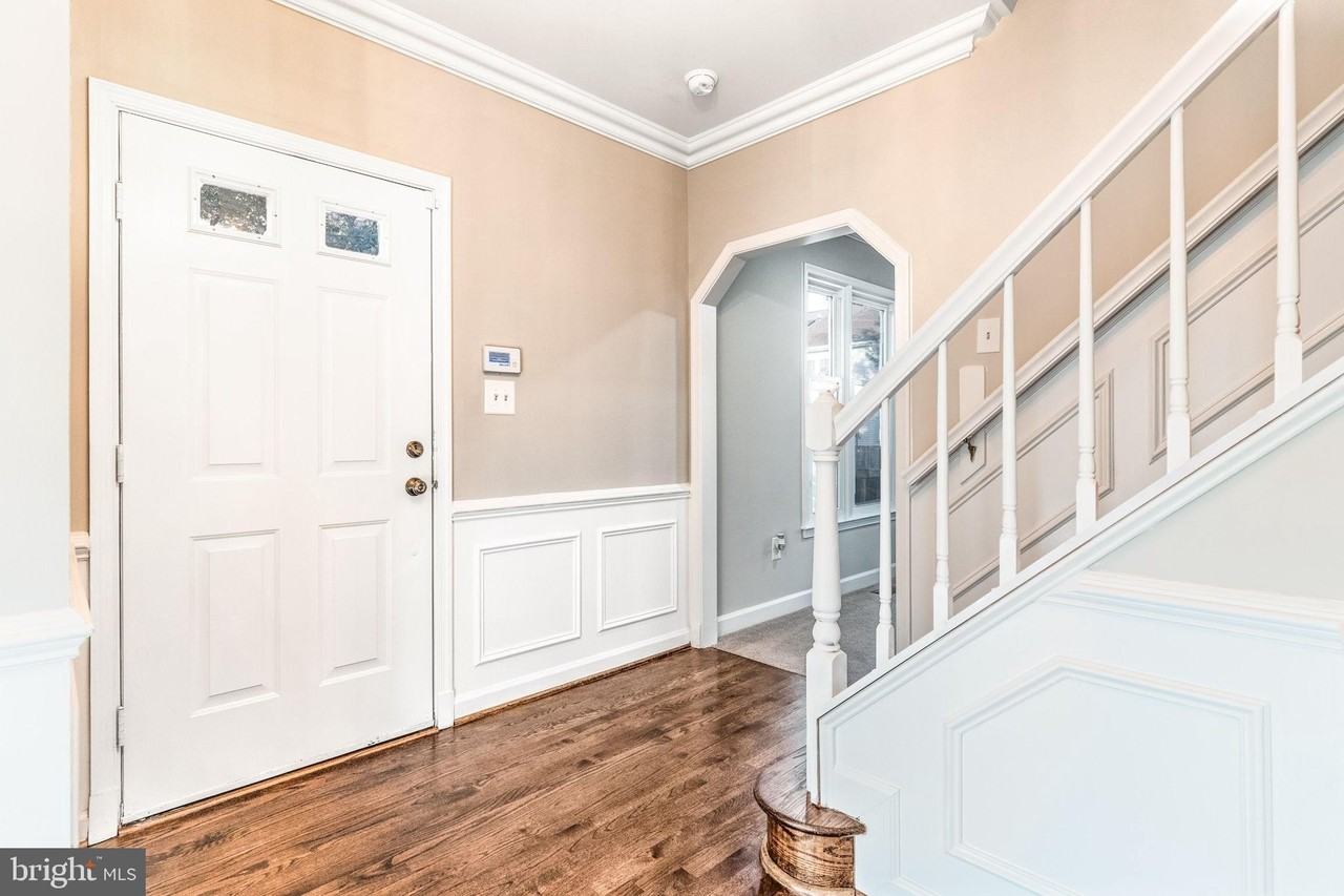 2148 Colonel Way - Photo 3 of 39