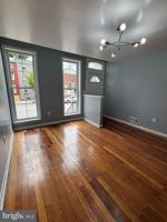 featured image of 922 W Lombard St