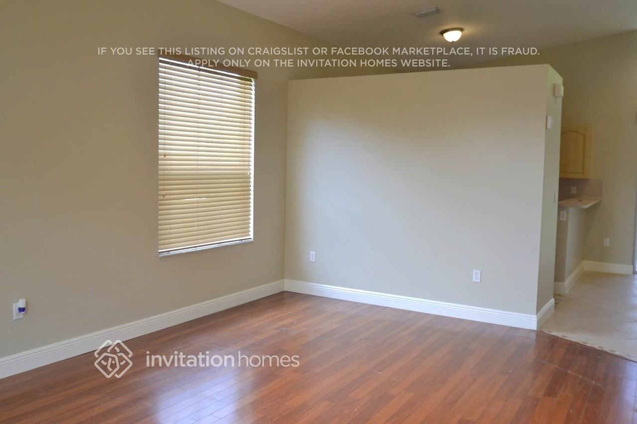 2345 Sw 131st Ave - Photo 4 of 13