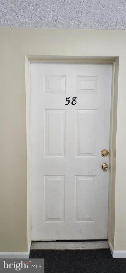 58 Kenwood Dr - Photo 3 of 20