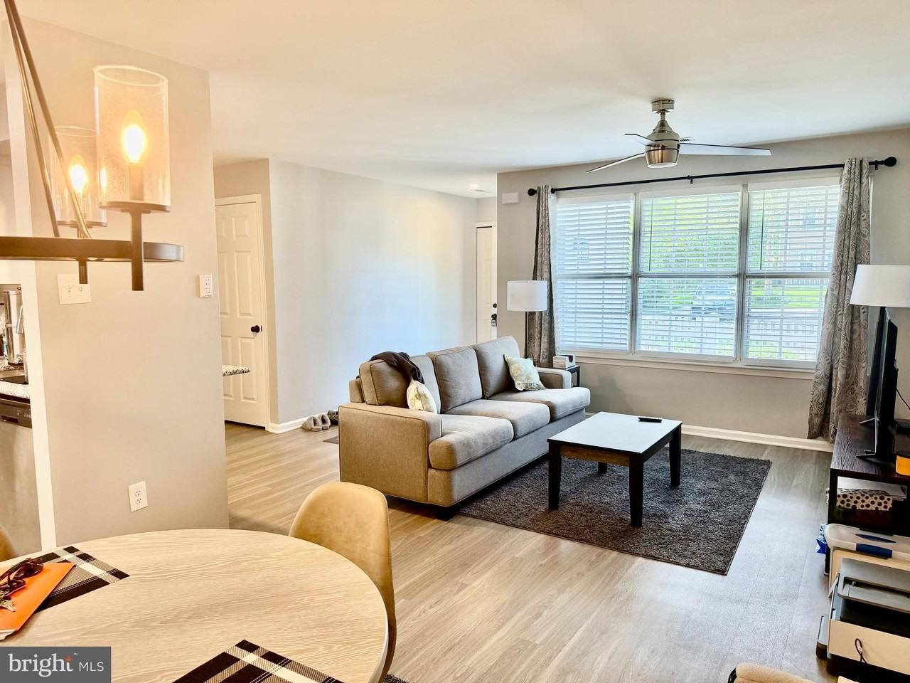 401 Ferris Ln #D1 - Photo 5 of 19