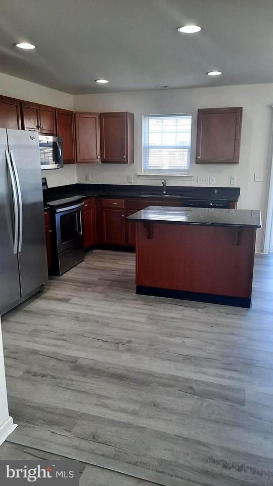 829 Schooner Ln - Photo 4 of 15
