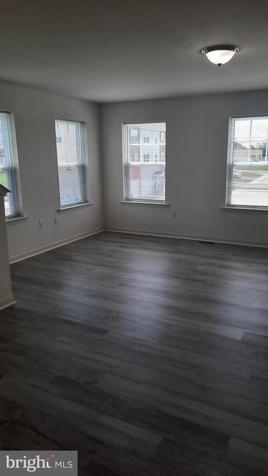 829 Schooner Ln - Photo 7 of 15