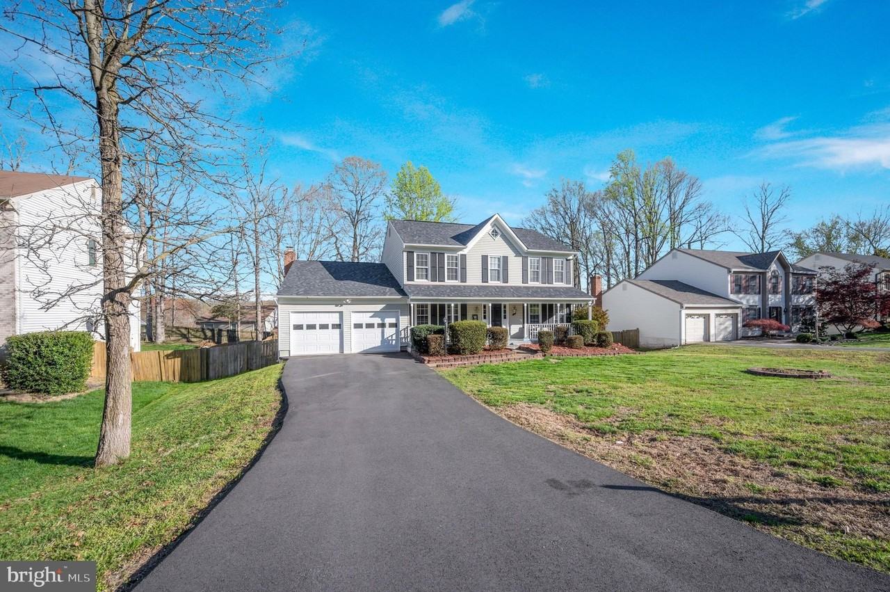 7 Snow Meadow Ln - Photo 4 of 45