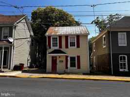 featured image of 308 S Raleigh St