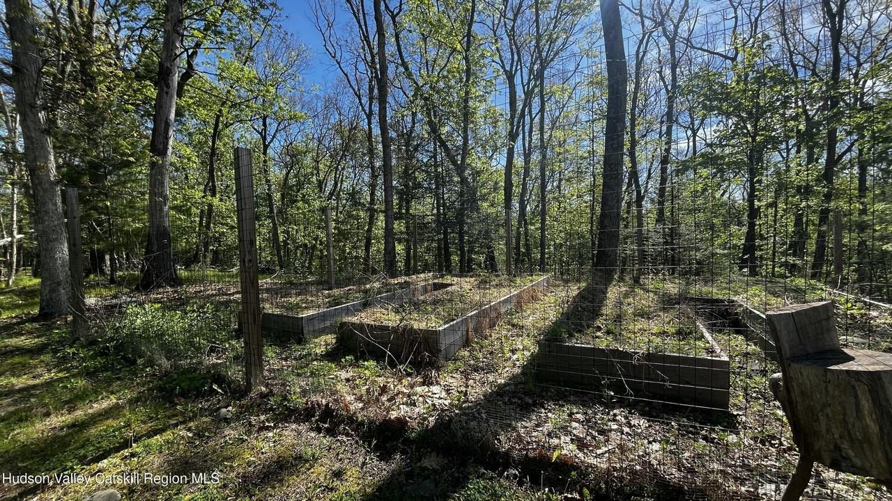 129 Johnson Hill Rd #3 - Photo 4 of 14