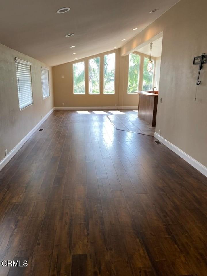 10729 Citrus Dr - Photo 3 of 14