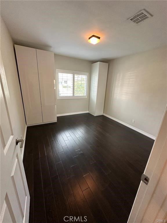 5752 Newcastle Ave - Photo 4 of 8
