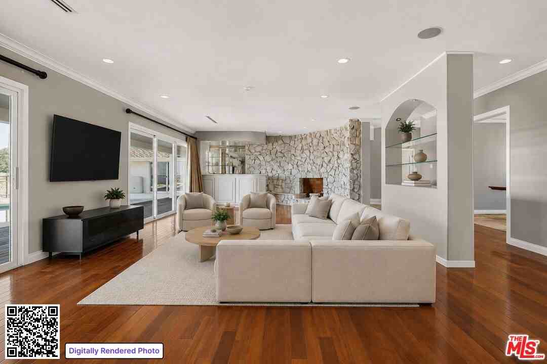 4186 Regal Oak Dr - Photo 2 of 8