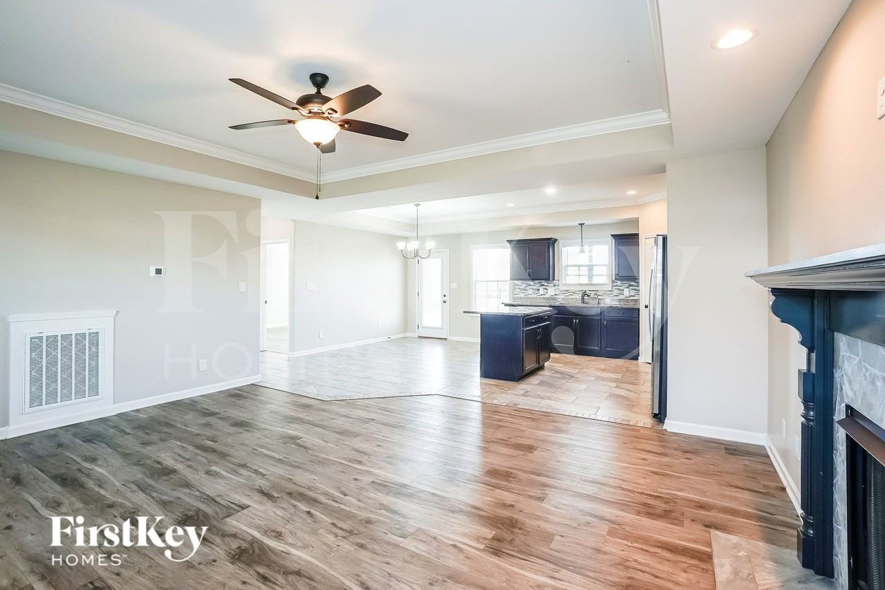 1544 Kestrel Dr - Photo 5 of 19