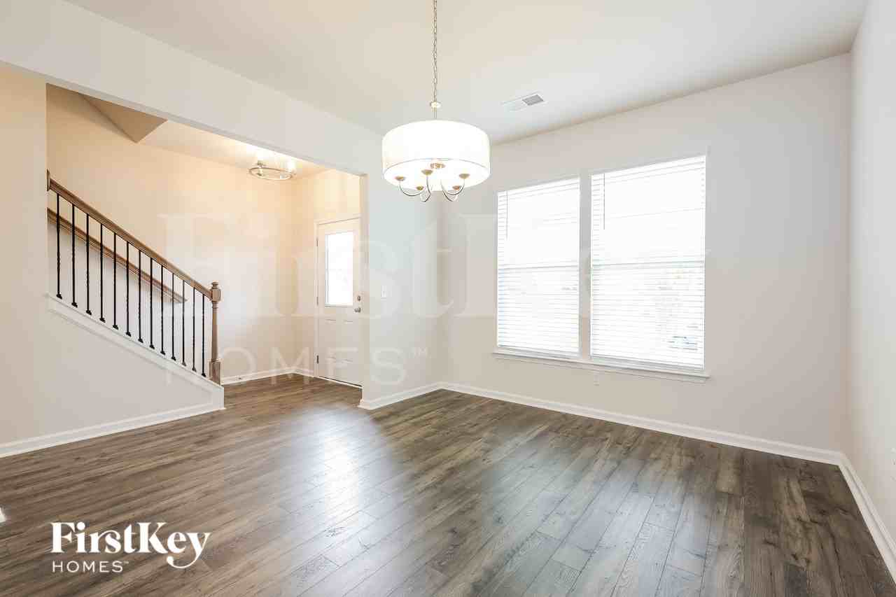 302 Stonefence Dr - Photo 6 of 18