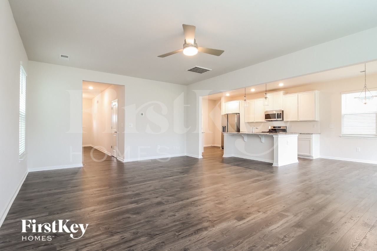 625 Goldburn Way - Photo 3 of 19
