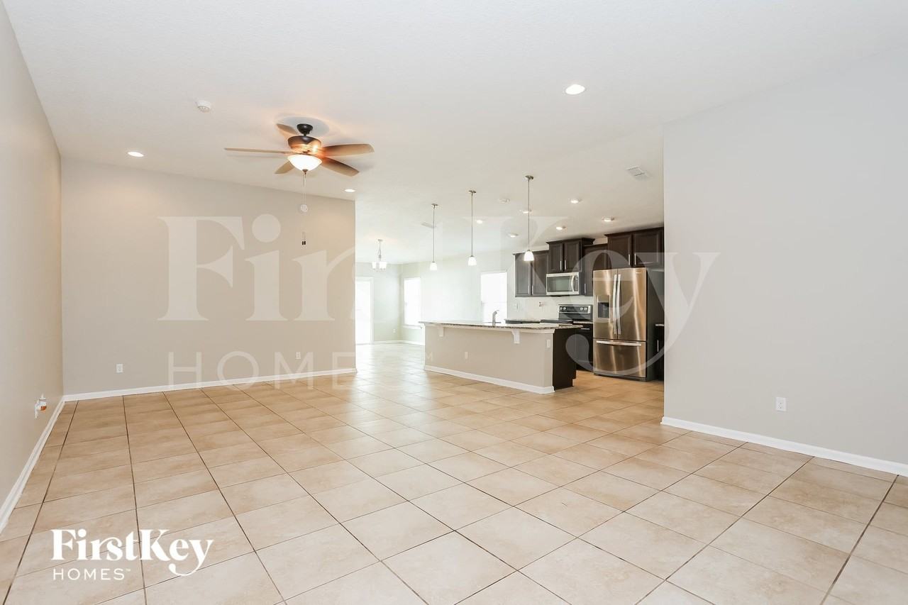 16051 Tisons Bluff Rd - Photo 4 of 15
