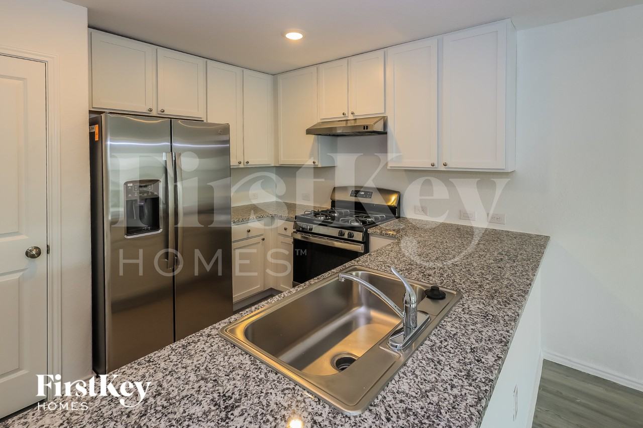1222 Kiskadee Way - Photo 6 of 16