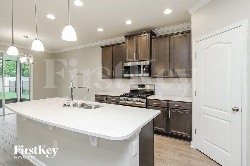 3918 Heatherbrook Pl - Photo 5 of 15